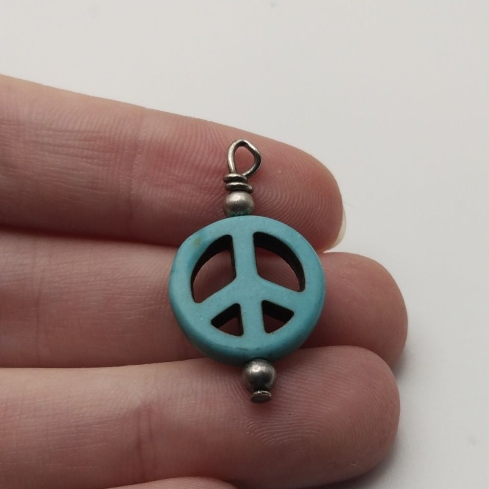 Turquoise‎ peace necklace pendant - Picture 2 of 2